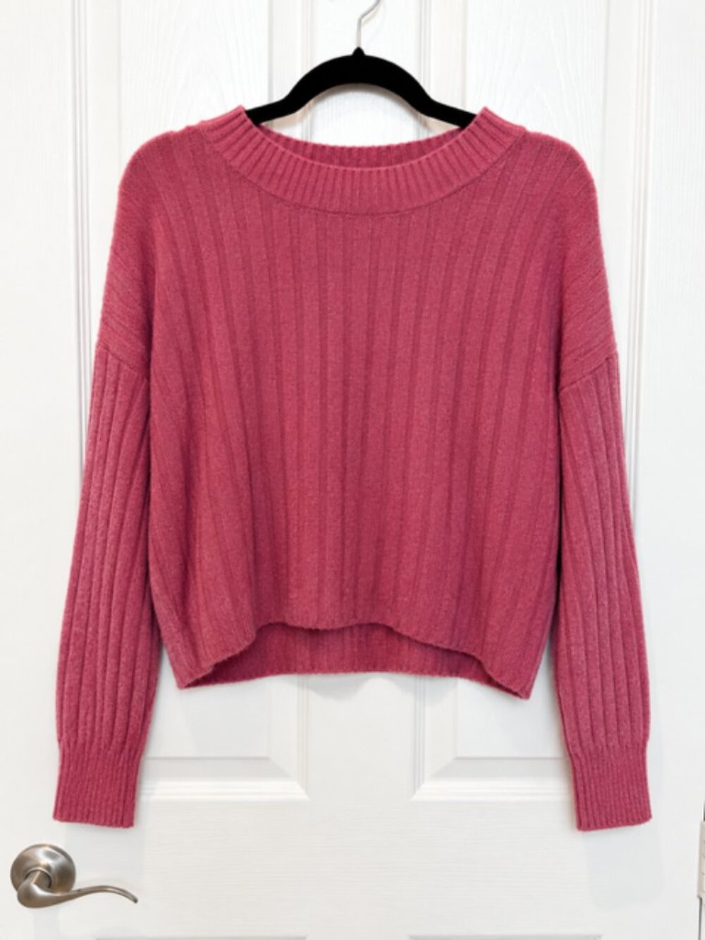 American Eagle Pink Ribbed Cropped Sweater M Y2K Soft Girl Cozy Knit
